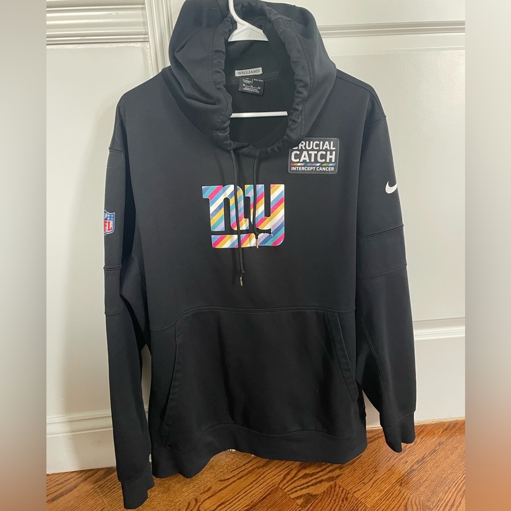 Mens New York giants sweatshirt- official team gear- crucial catch